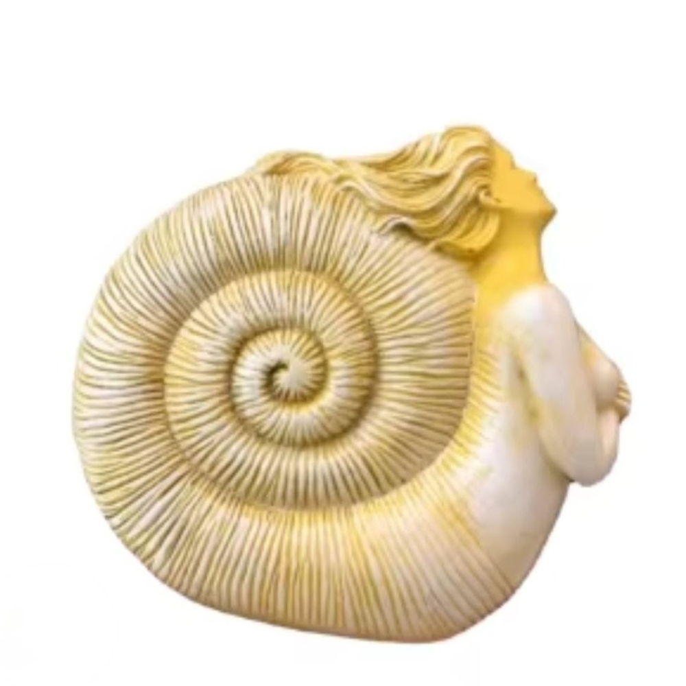 Cream Beige Conch Shell Mermaid sea goddess‎ Statue decor